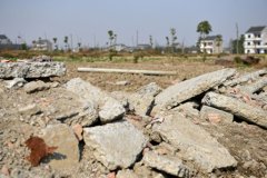 房地產市場低迷 1-4月土地