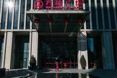 王健林7月連賣3座萬達廣場