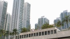 睇好減息偷步入市 十大屋